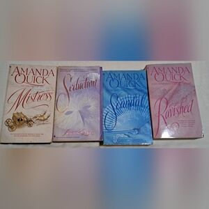 Amanda Quick Romance Novel Set Of 4